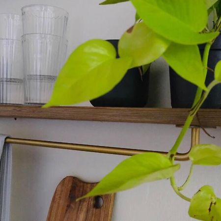 The Little House In Neve Tzedek Appartement Tel Aviv Buitenkant foto